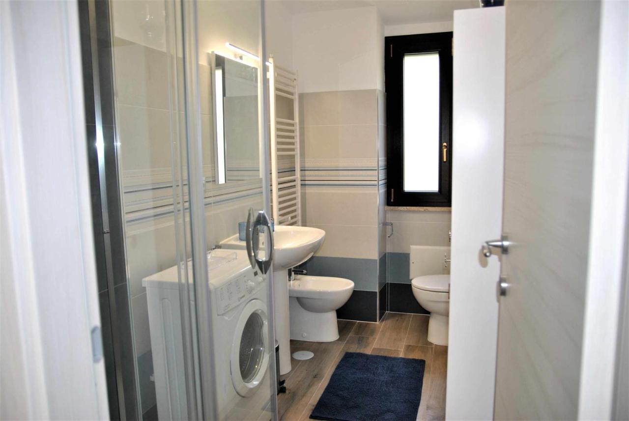 Casa Dinky Attico Con Terrazza Vista Mare Apartment Формия Екстериор снимка